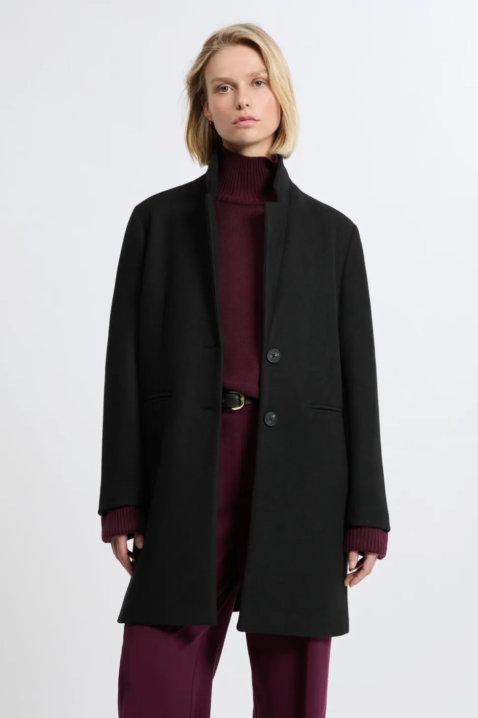 Abrigo corto de corte recto con lana