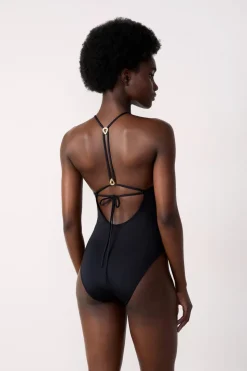 Bañador con detalle en la espalda