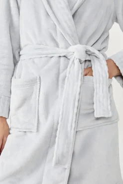 Bata efecto terciopelo