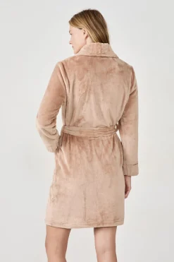 Bata efecto terciopelo