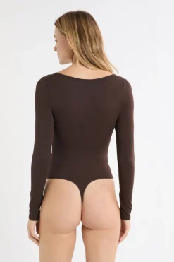 Body con cuello cuadrado y manga larga