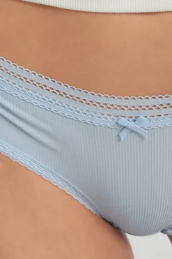 Braga culotte de microfibra con detalles de encaje