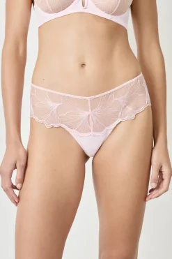 Braguita brasileña de encaje