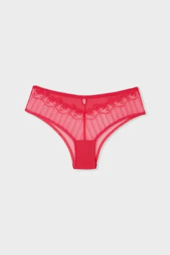 Braguita brasileña de tul bordado