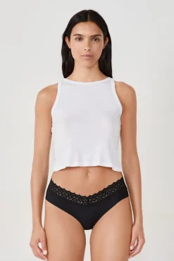 Braguita brasileña en V de microfibra y encaje