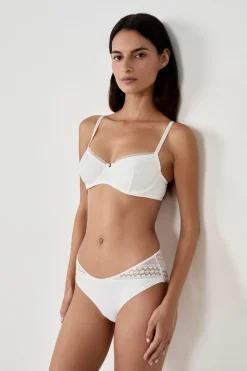 Braguita culotte con detalle de encaje