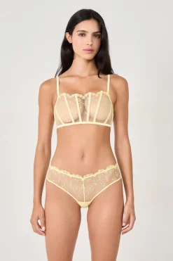 Braguita hipster con detalles bordados