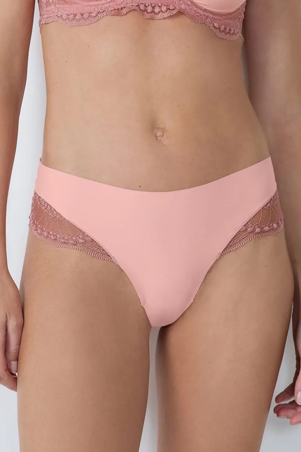 Braguita hipster de microfibra y encaje