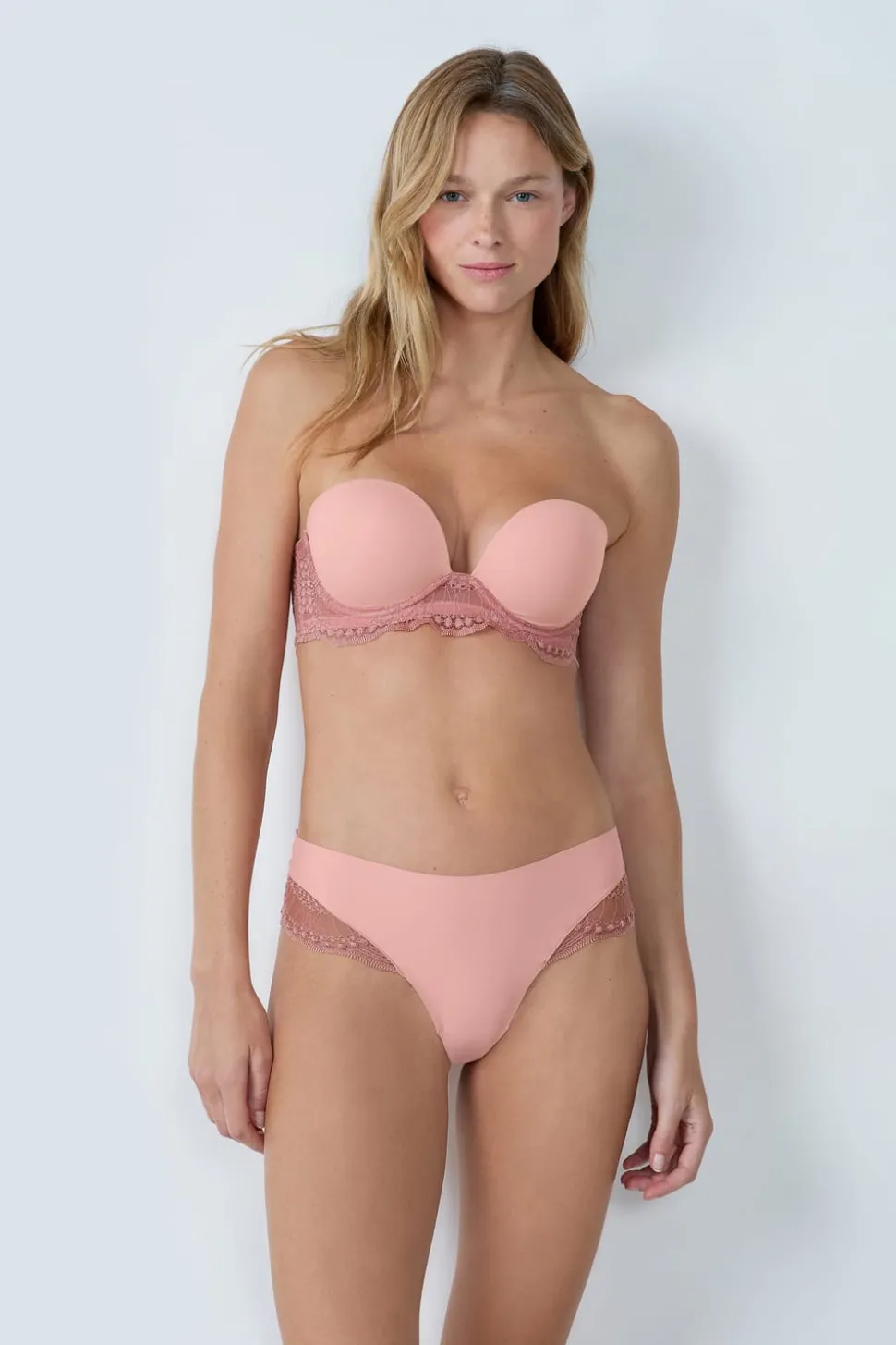 Braguita hipster de microfibra y encaje