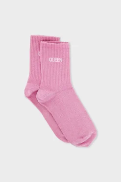 Calcetines irisados con letras