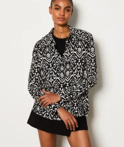 Camisa con estampado fluido