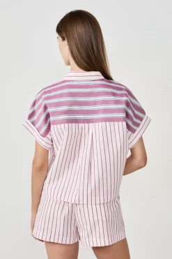 Camisa de pijama a rayas