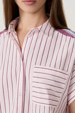 Camisa de pijama a rayas