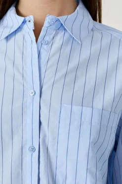 Camisa de pijama a rayas