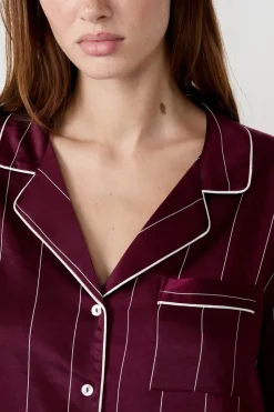 Camisa de pijama a rayas de satén