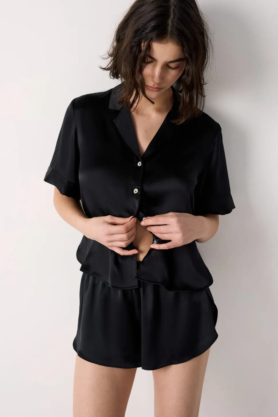 Camisa de pijama de seda de manga corta