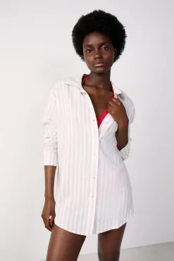 Camisa de playa a rayas de lino