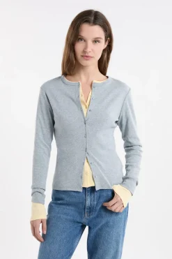 Camiseta abotonada de manga larga de algodón