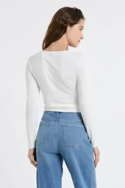 Camiseta con efecto drapeado acanalado