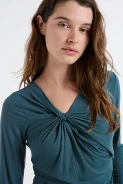 Camiseta con efecto drapeado acanalado