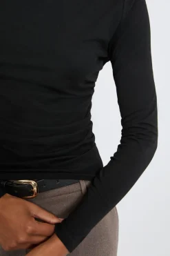 Camiseta de cuello redondo y manga larga