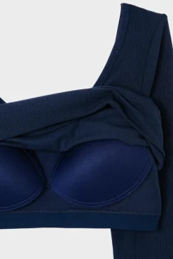 Camiseta de manga larga con cuello bailarina y sujetador integrado