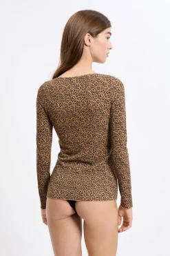 Camiseta de manga larga con cuello barco en tejido térmico