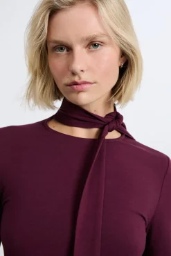 Camiseta de manga larga con cuello con lazada de algodón