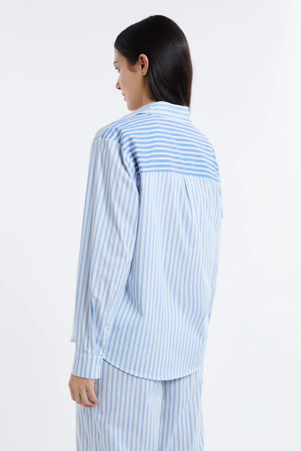 Camiseta de pijama a rayas