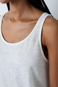 Camiseta de tirantes 100% lino