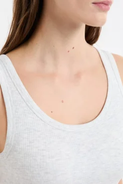 Camiseta sin mangas con sujetador integrado