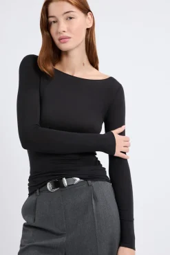 Camiseta térmica con cuello barco