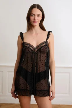 Camisón de tul con estampado de corazones