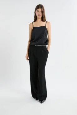 Caraco satiné à fines bretelles