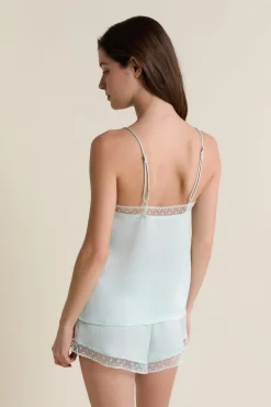 Caraco satiné avec détails brodés