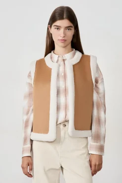 Chaleco sin mangas de piel sintética