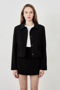 Chaqueta blazer corta