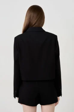 Chaqueta blazer corta