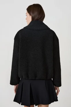 Chaqueta con cremallera