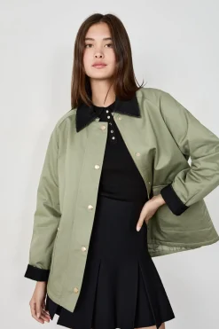 Chaqueta con cuello de terciopelo y corte recto