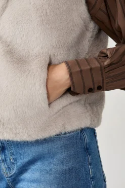 Chaqueta sin mangas de piel sintética