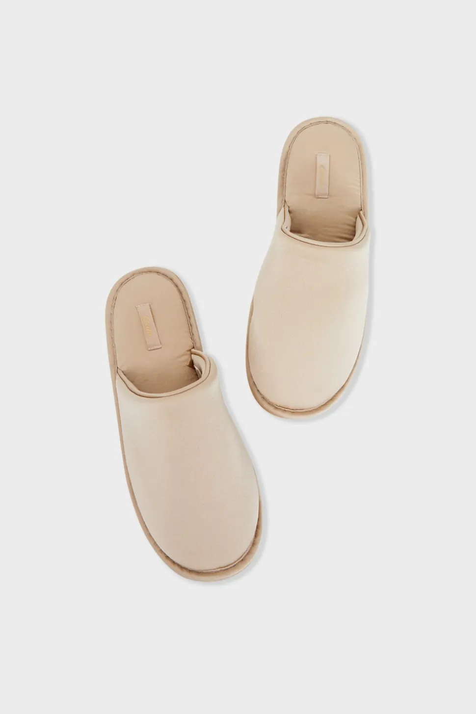 Chaussons mules satinés