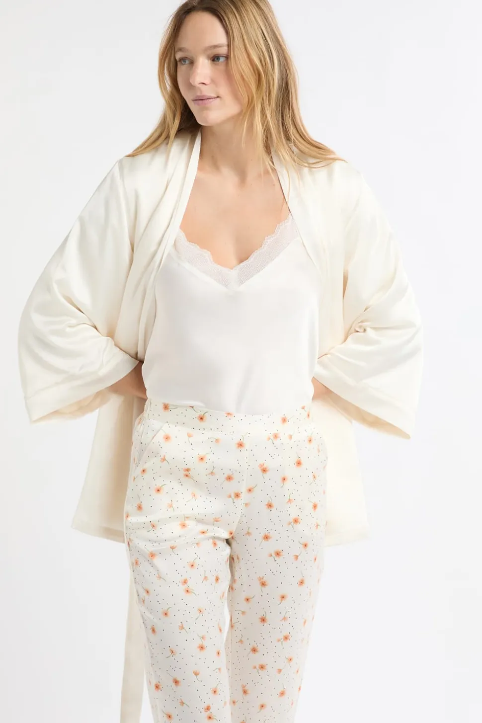 Conjunto de pijama de 3 piezas de satén