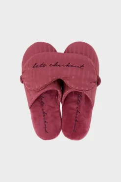 Conjunto de zapatillas destalonadas y antifaz