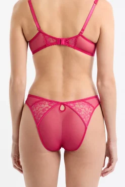 Culotte en dentelle et satin