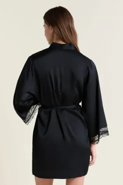 Déshabillé satiné