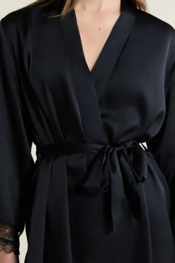 Déshabillé satiné