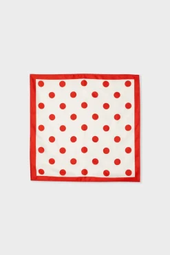 Foulard en soie à motifs coeurs