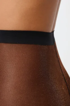 Medias semitransparentes brillantes