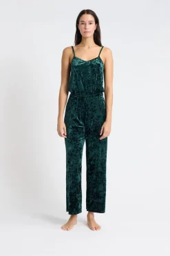 Mono de pijama de terciopelo